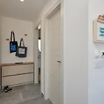Irena * ツァヴタット