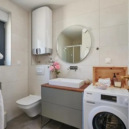 Irena Appartement *