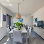 Irena * Cavtat